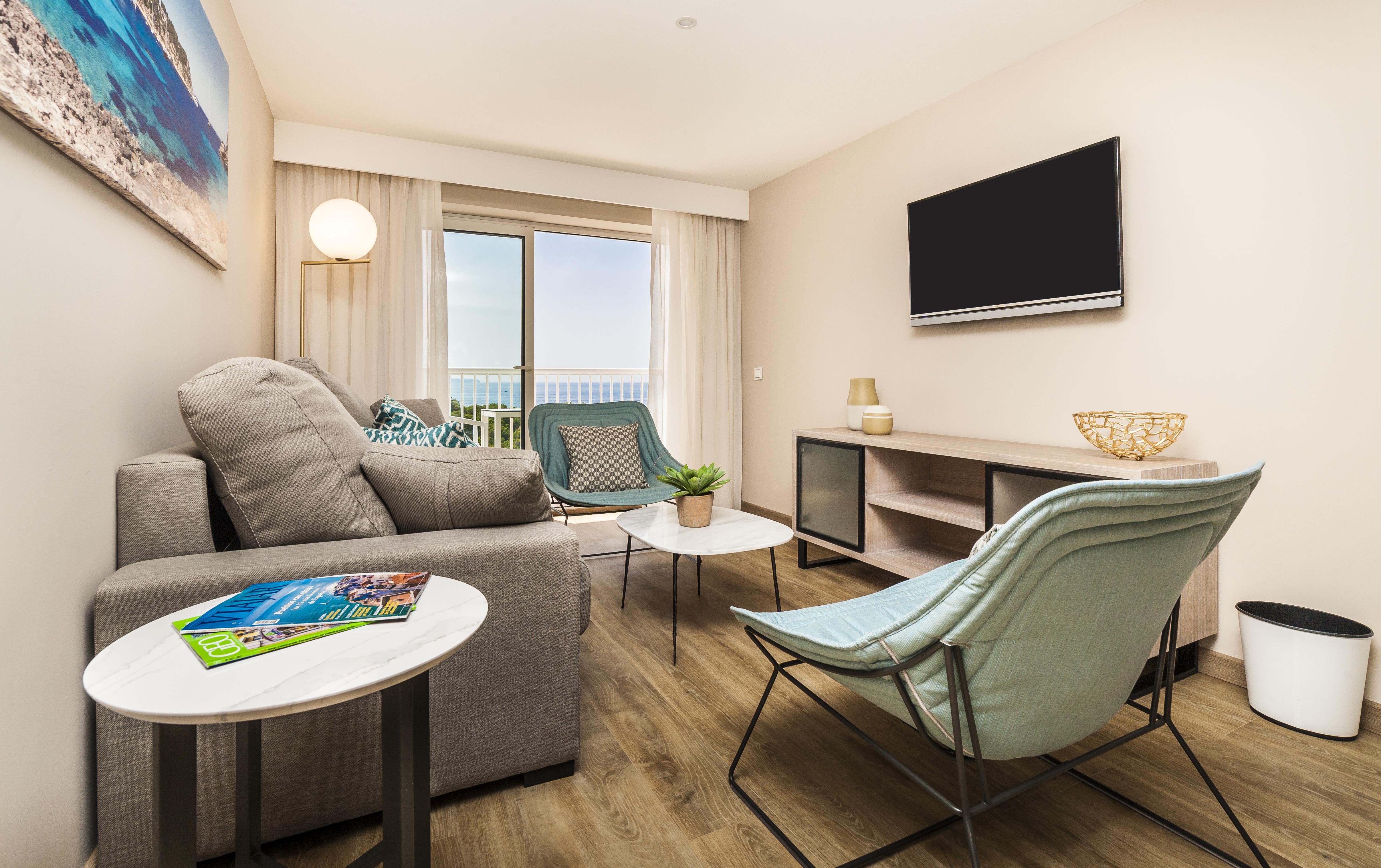 فندق يوروستارز ماريفينت ميورقة المظهر الخارجي الصورة A living room in a hotel room
