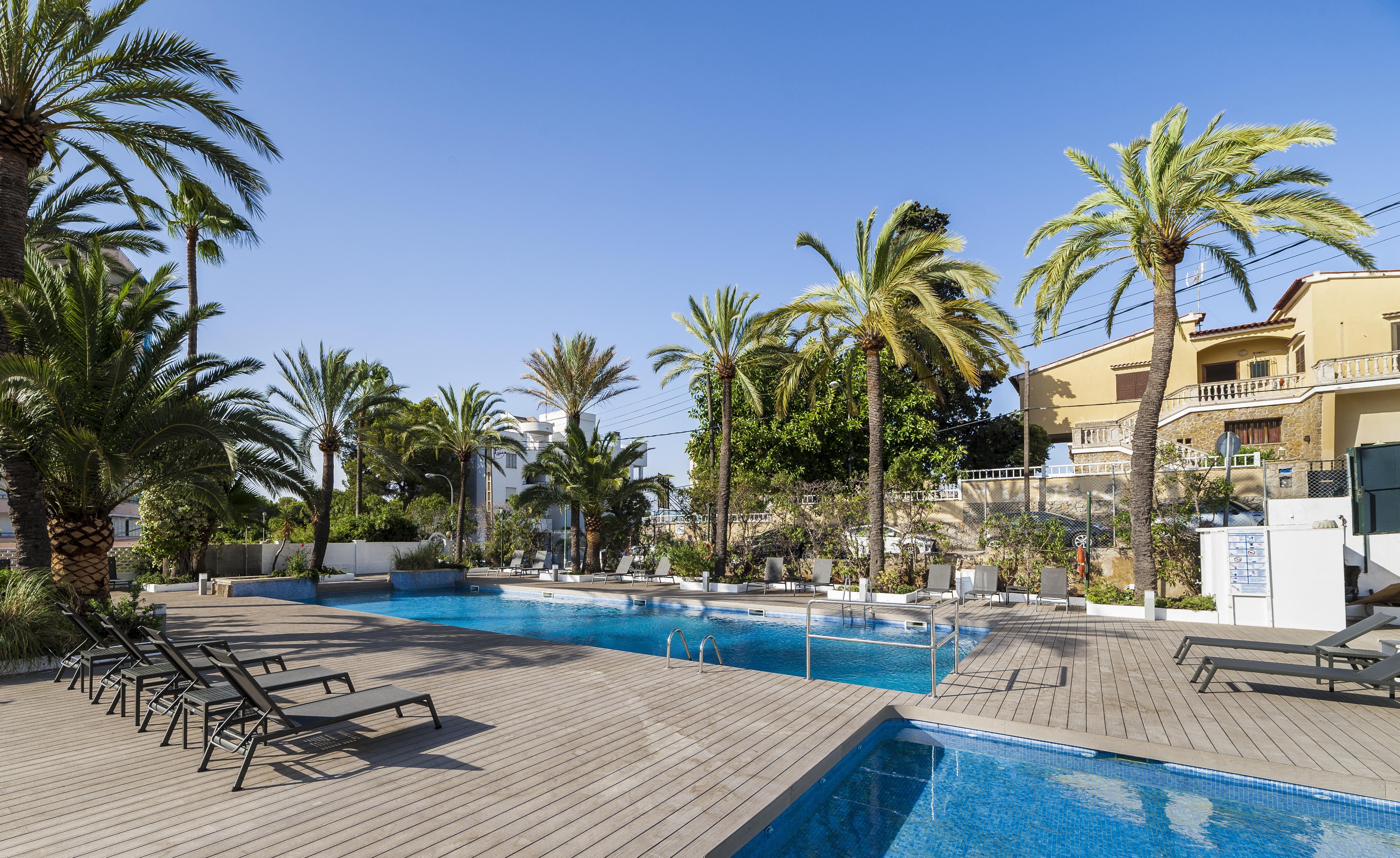 فندق يوروستارز ماريفينت ميورقة المظهر الخارجي الصورة The swimming pool of the hotel